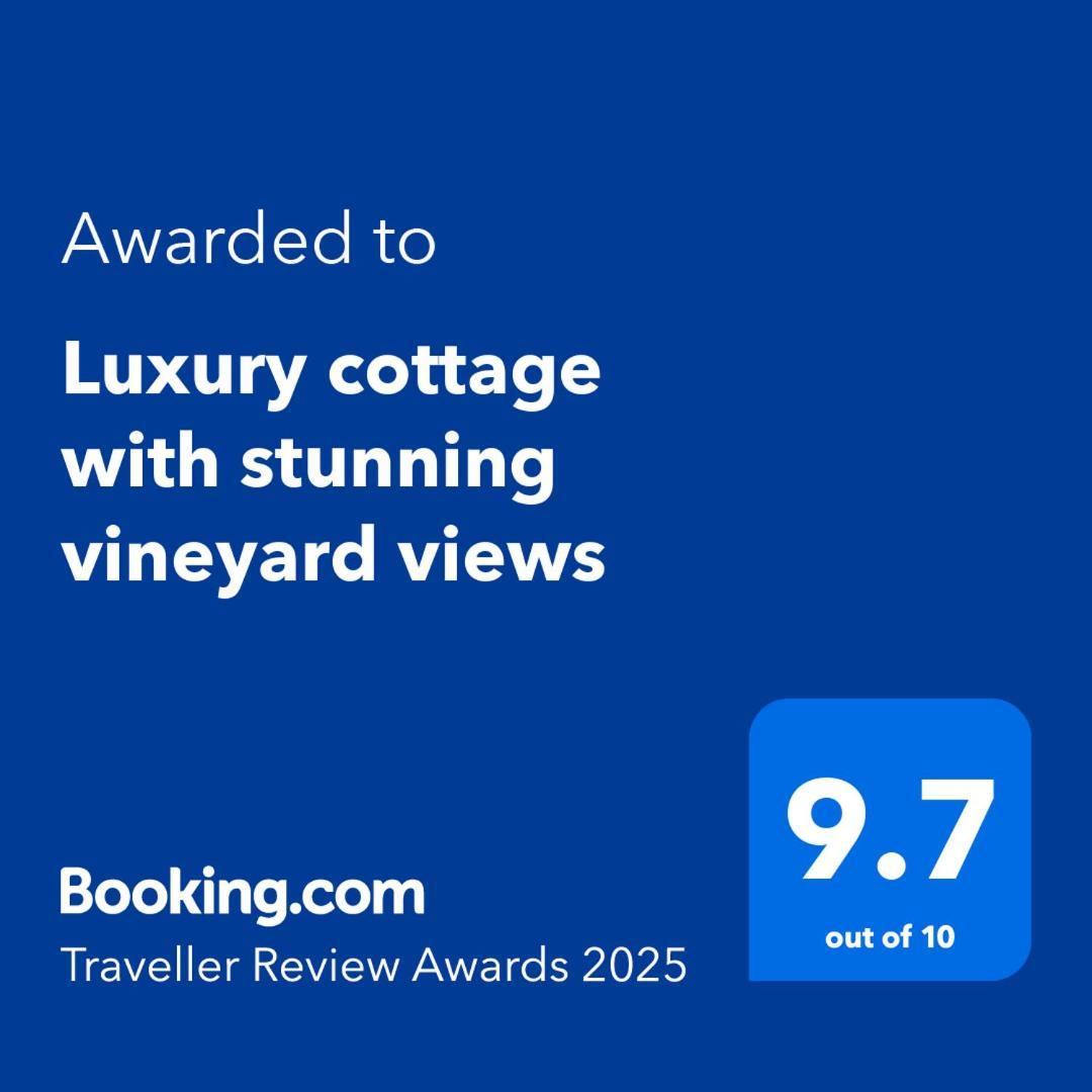 Luxury Cottage With Stunning Vineyard Views Renwick Buitenkant foto